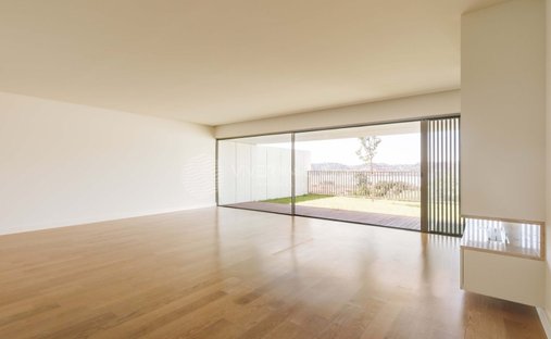 House in Alcantara, Lisbon, Portugal 1