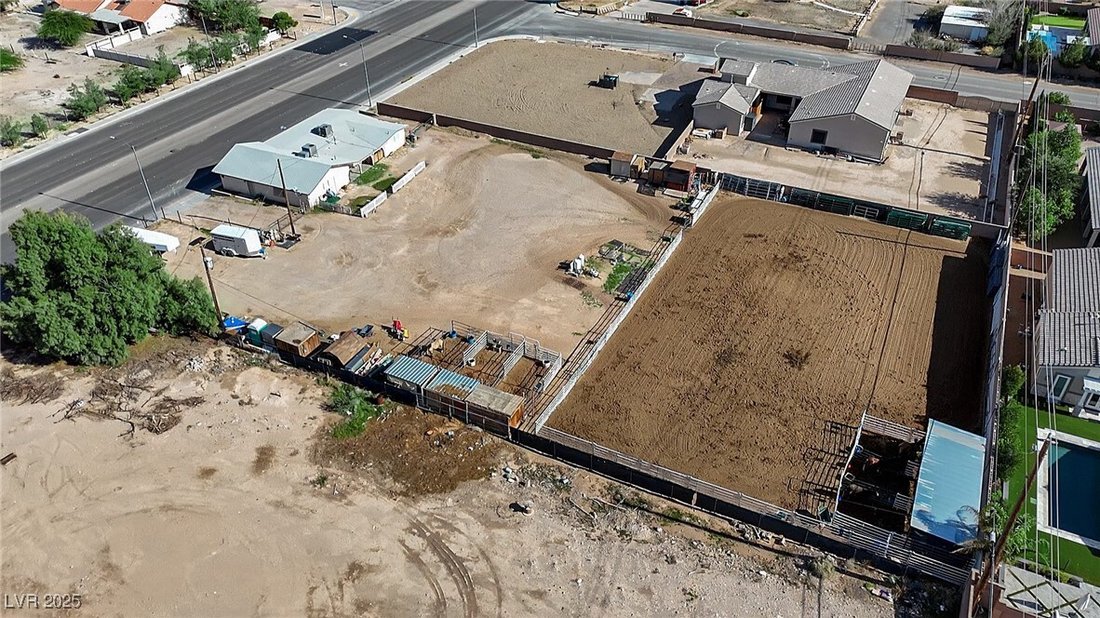 House in Las Vegas, Nevada, United States 4 - 16714469