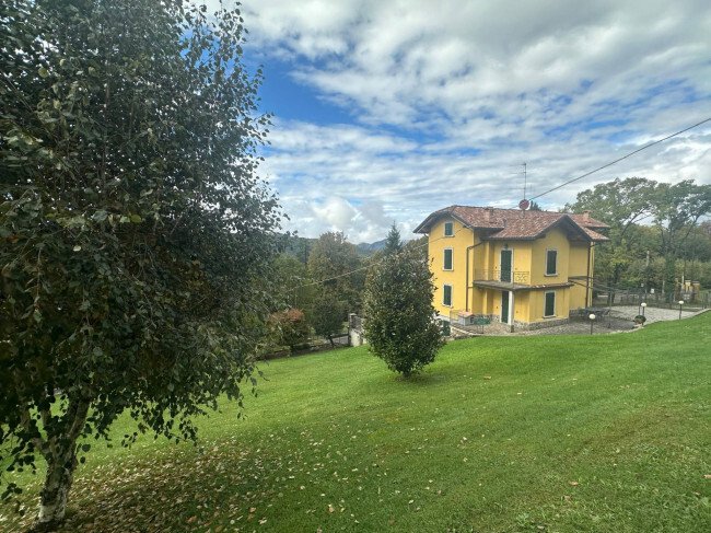 Villa in Selvino, Lombardy, Italy 2 - 15458910