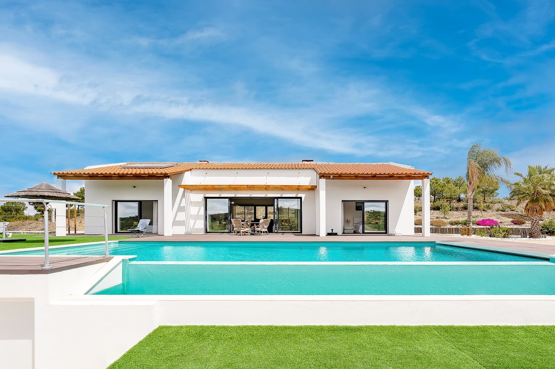 Estate in Sao Miguel do Pinheiro, Beja District, Portugal 4 - 16563412