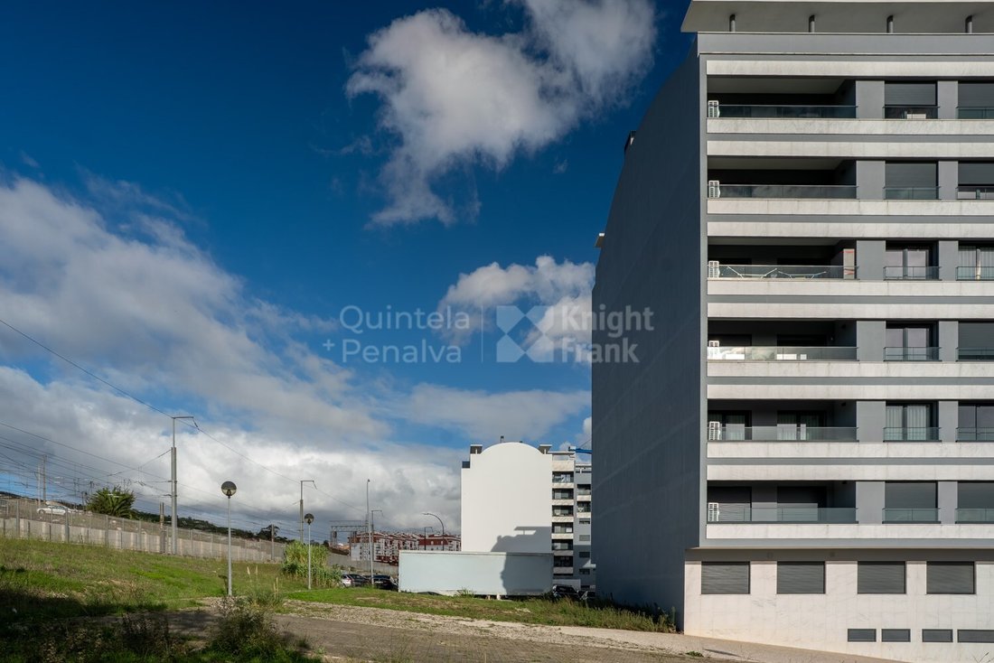 Land in Falagueira-Venda Nova, Lisbon, Portugal 2 - 16613180