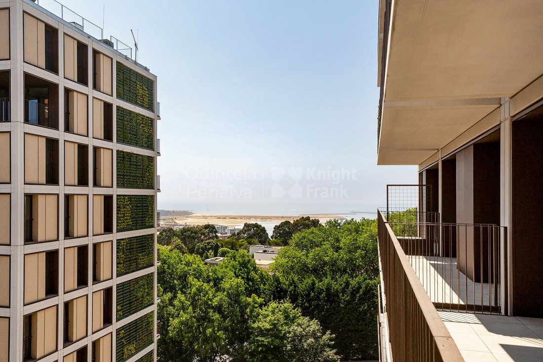 Apartment in Santa Marinha e Sao Pedro da Afurada, Porto District, Portugal 3 - 16022001