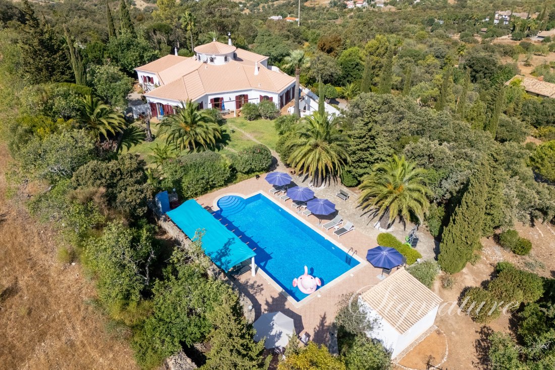 Villa in Estoi, Algarve, Portugal 1 - 16707746