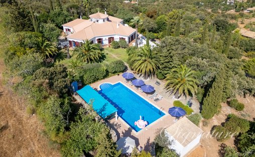 Villa in Estoi, Algarve, Portugal 1