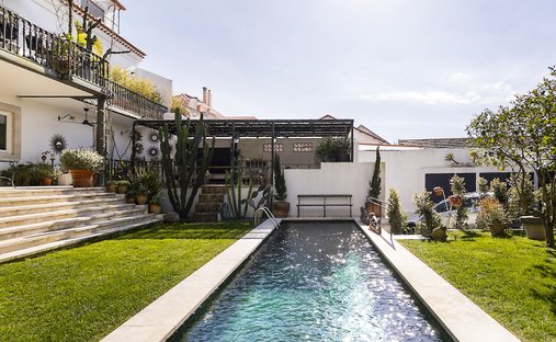 House in Azeitao (Sao Lourenco e Sao Simao), Setubal, Portugal 1