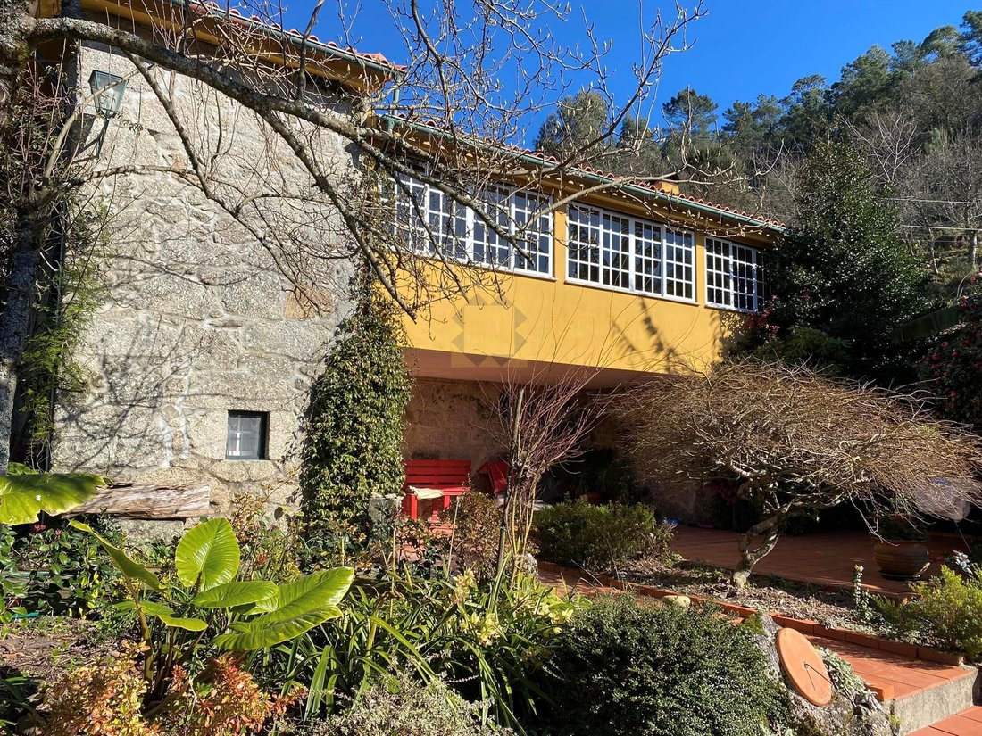Finca in Ribeira do Neiva, Braga, Portugal 1 - 13459595
