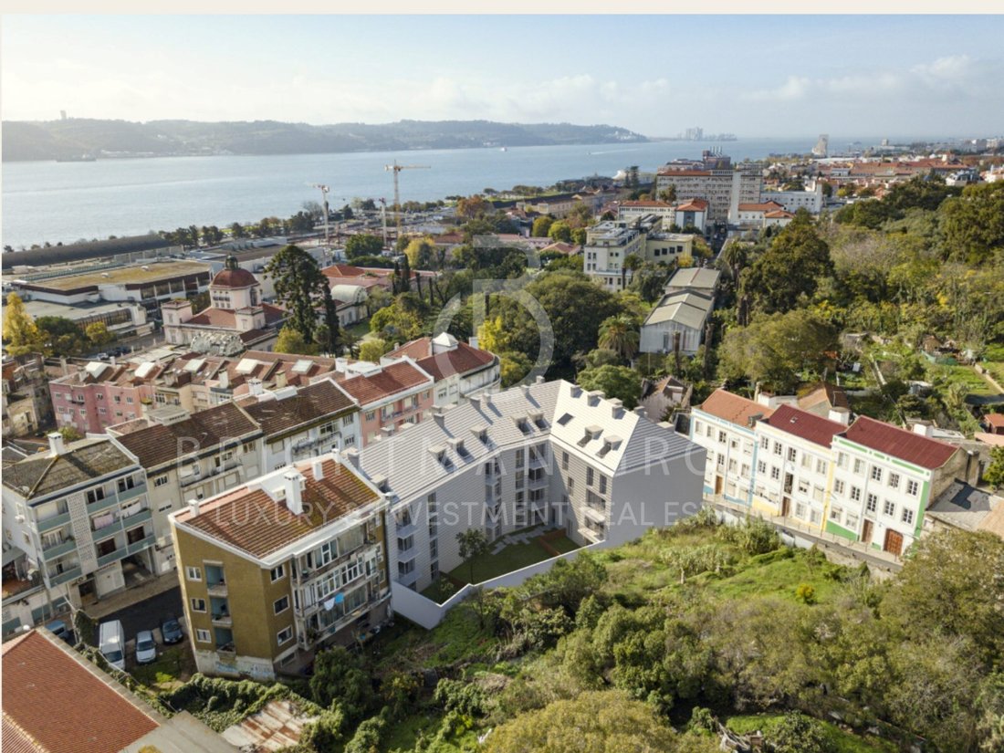 Apartment in Alcantara, Lisbon, Portugal 2 - 15175295