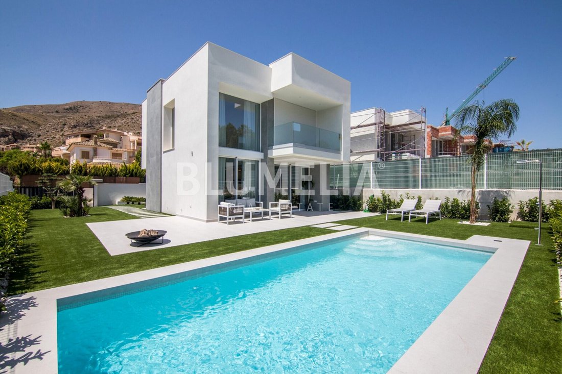 House in Finestrat, Valencian Community, Spain 2 - 12481230