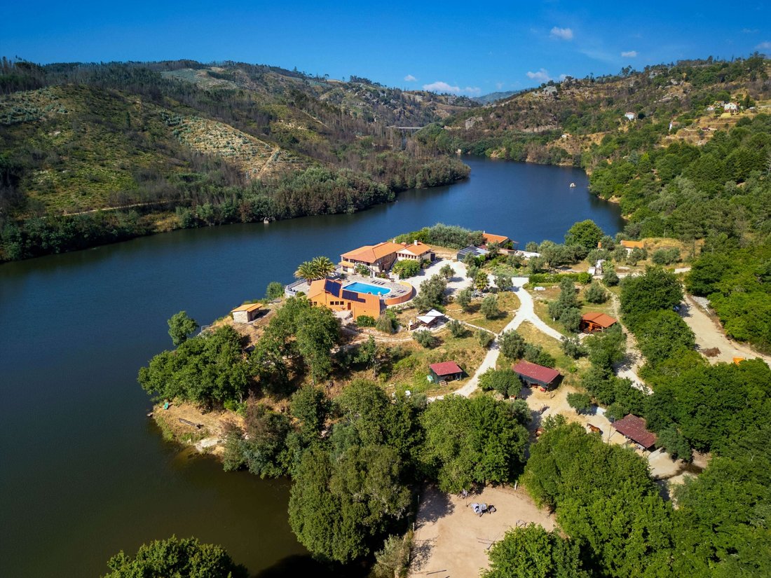 Estate in Povoa de Midoes, Coimbra District, Portugal 1 - 16699287