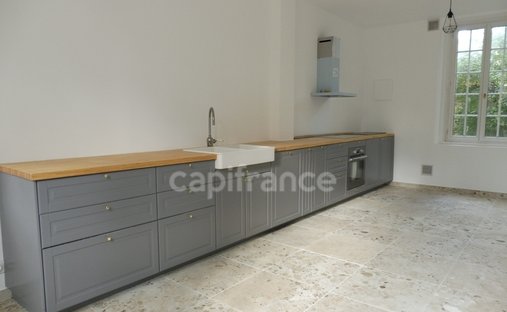 Castle for Sale in Saint-Valery-en-Caux, Normandy, France