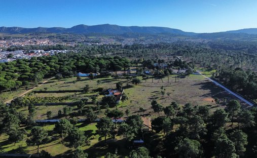 Land in Azeitao (Sao Lourenco e Sao Simao), Setubal, Portugal 1