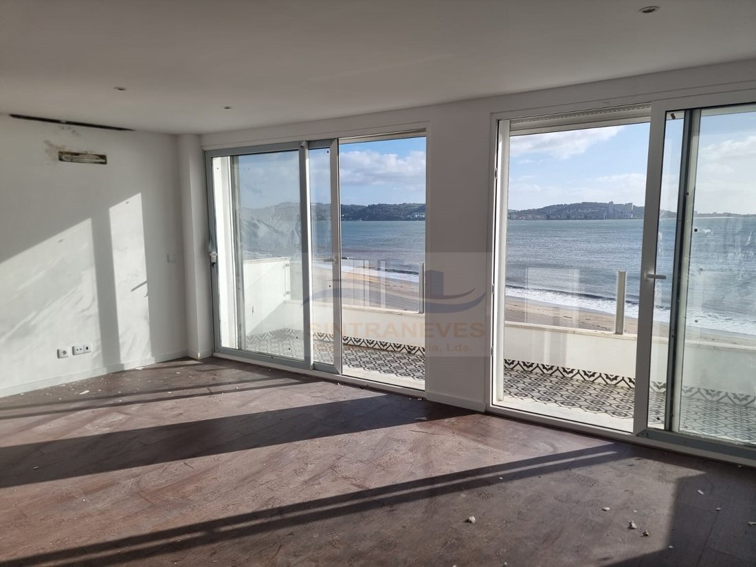 Apartment in Alges, Lisbon, Portugal 5 - 15190447