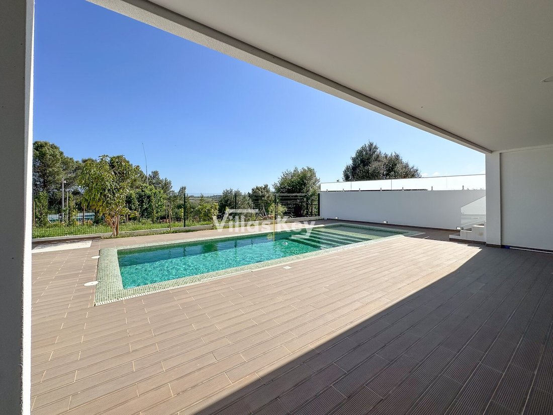 Villa in Mexilhoeira Grande, Algarve, Portugal 3 - 13893409
