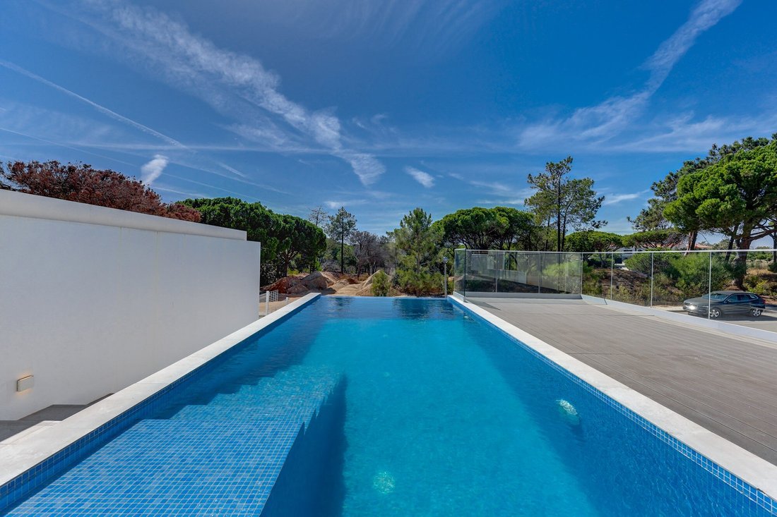 House in Vale do Lobo, Almancil, Portugal 2 - 15036014