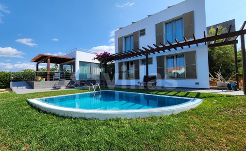 Chalet in Maó / Mahón, Balearic Islands, Spain 1