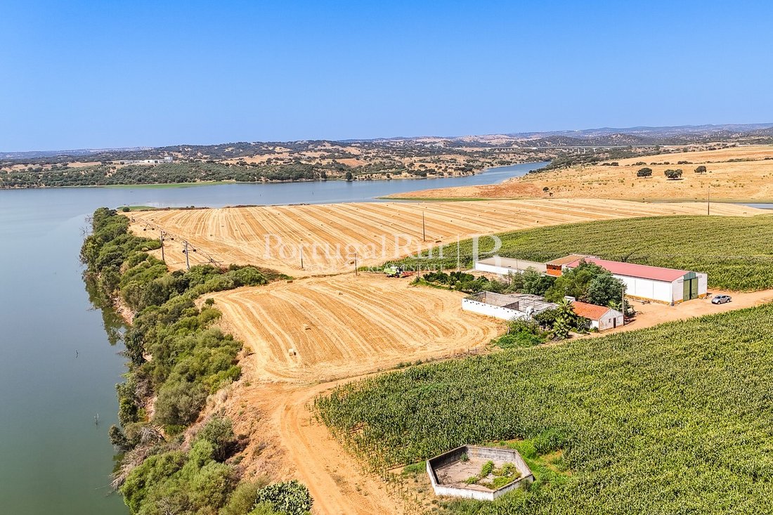 Estate in Evora (Sao Mamede, Se, Sao Pedro e Santo Antao), Évora District, Portugal 3 - 16279323