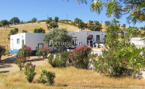 Finca en Sao Mancos e Sao Vicente do Pigeiro, Distrito de Évora, Portugal 1