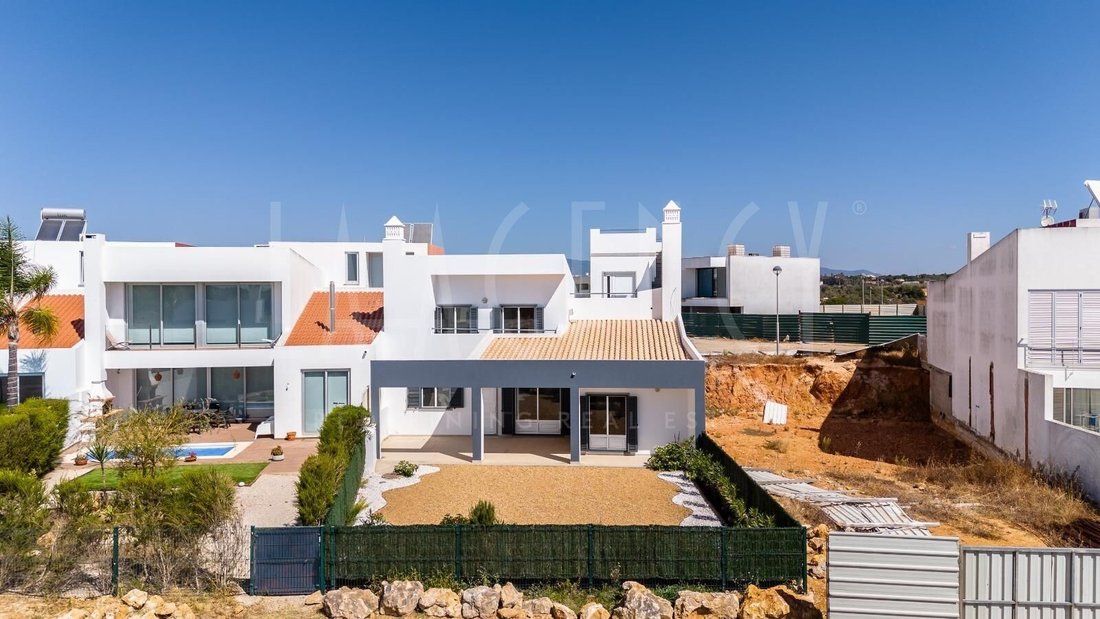 House in Mexilhoeira Grande, Algarve, Portugal 1 - 16472504