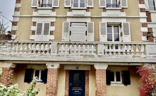 Castle for Sale in Auxerre, Bourgogne-Franche-Comté, France