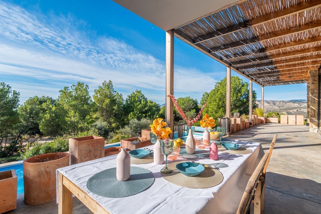 Villa in Busot, Valencian Community, Spain 4 - 15796271