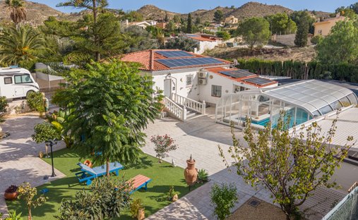 Villa in Busot, Land Valencia, Spanien 1
