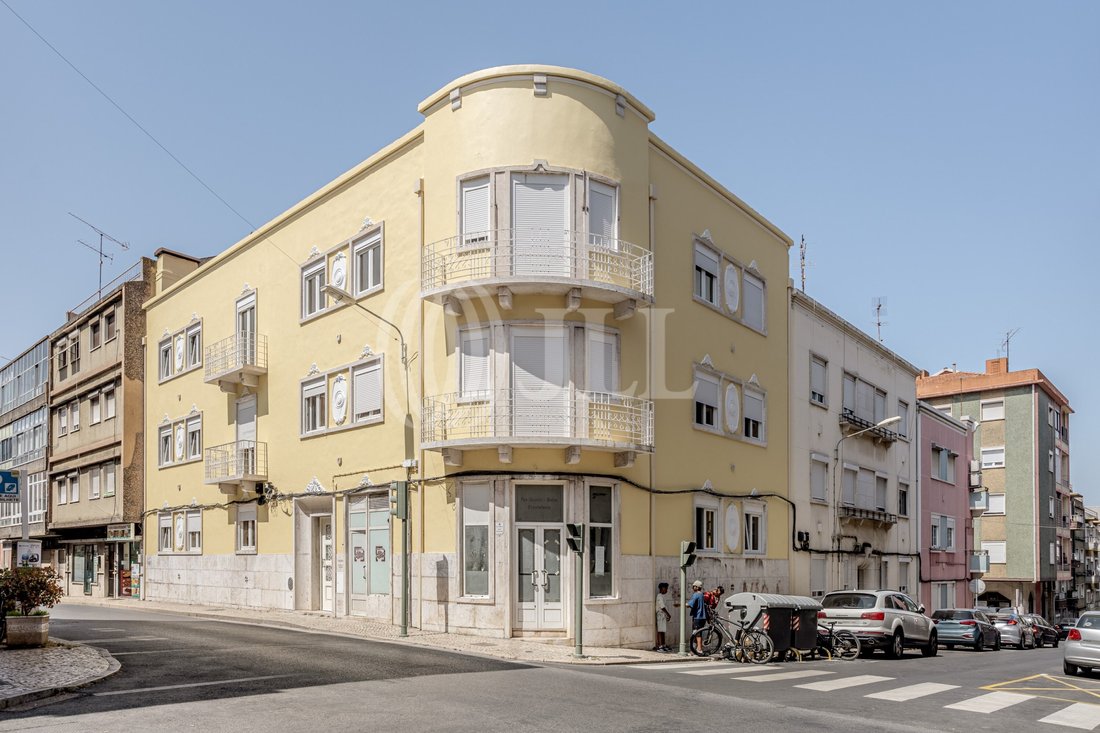 Apartment in Moscavide e Portela, Lisbon, Portugal 1 - 15917734