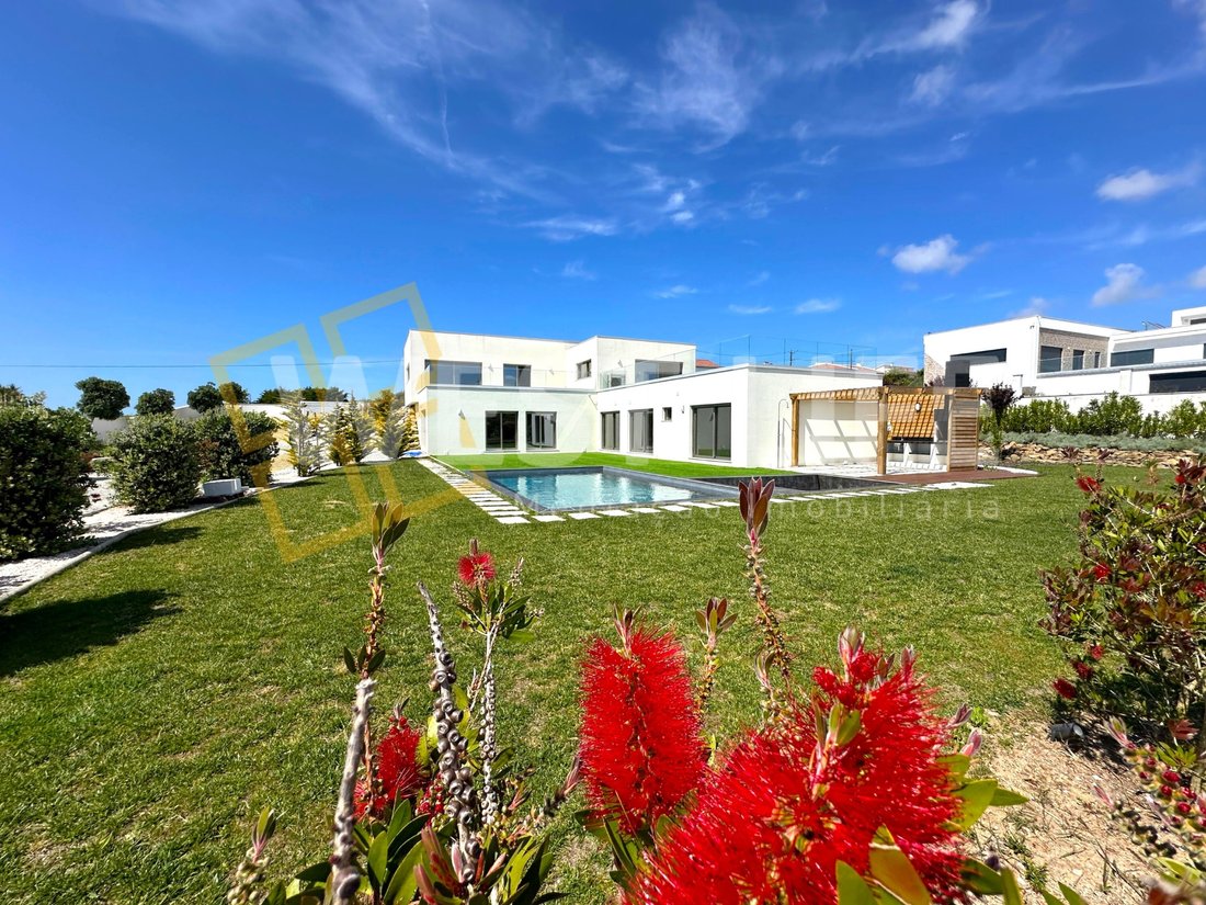 House in Atouguia da Baleia, Leiria District, Portugal 1 - 15740132