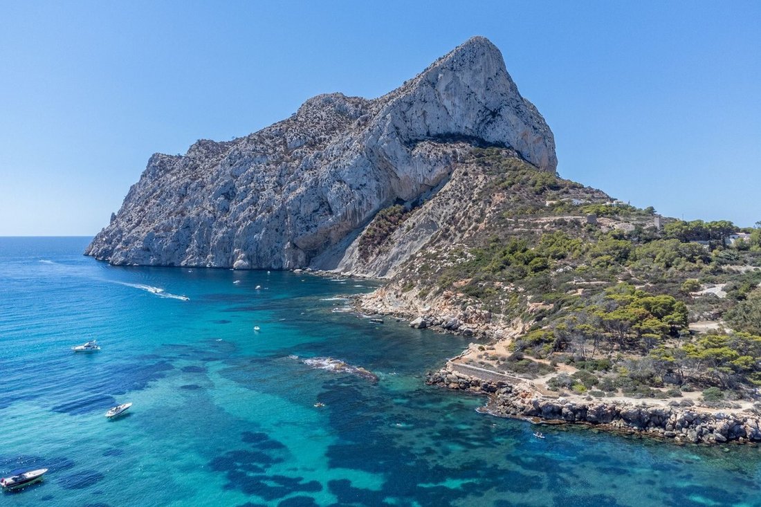 Villa in Calp / Calpe, Valencian Community, Spain 2 - 15992177