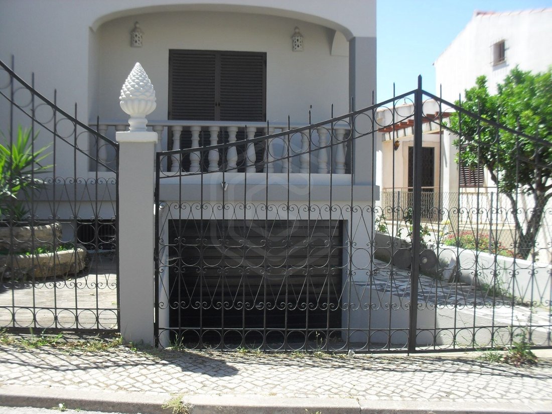 House in Loule (Sao Clemente), Algarve, Portugal 3 - 14342543