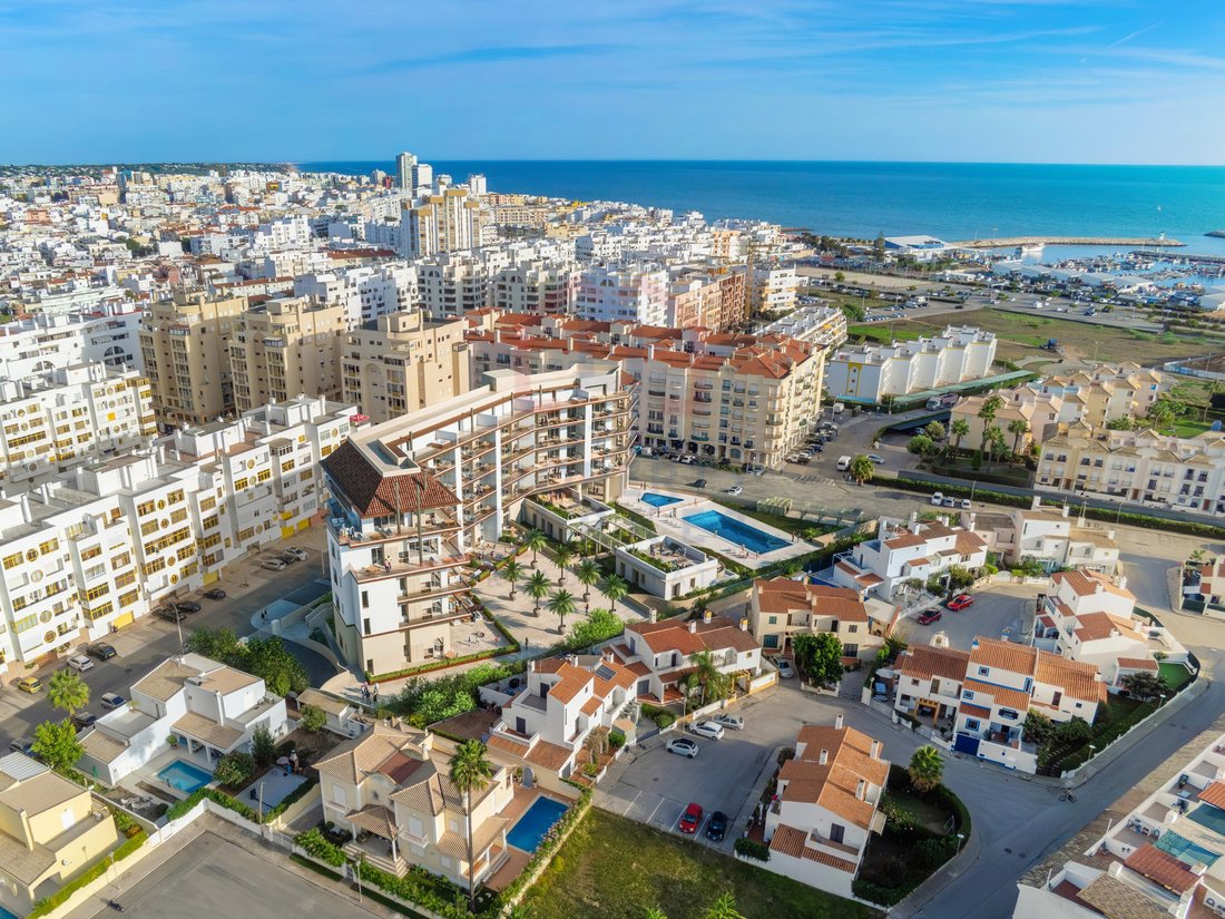 Apartment in Quarteira, Algarve, Portugal 1 - 16599631
