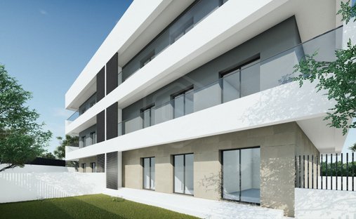 Apartment in Mexilhoeira Grande, Algarve, Portugal 1