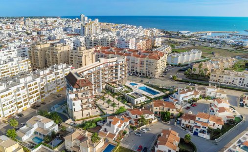 Apartment in Quarteira, Algarve, Portugal 1
