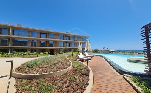 Appartamento a Quarteira, Algarve, Portogallo 1