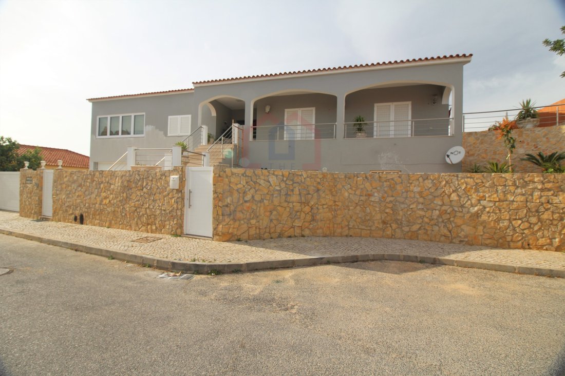 House in Quarteira, Algarve, Portugal 1 - 11457058
