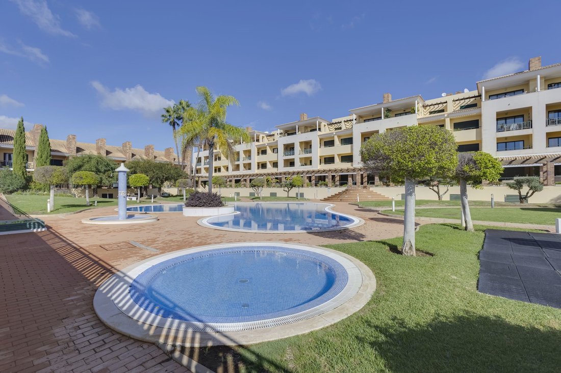 Apartment in Quarteira, Algarve, Portugal 1 - 14847921