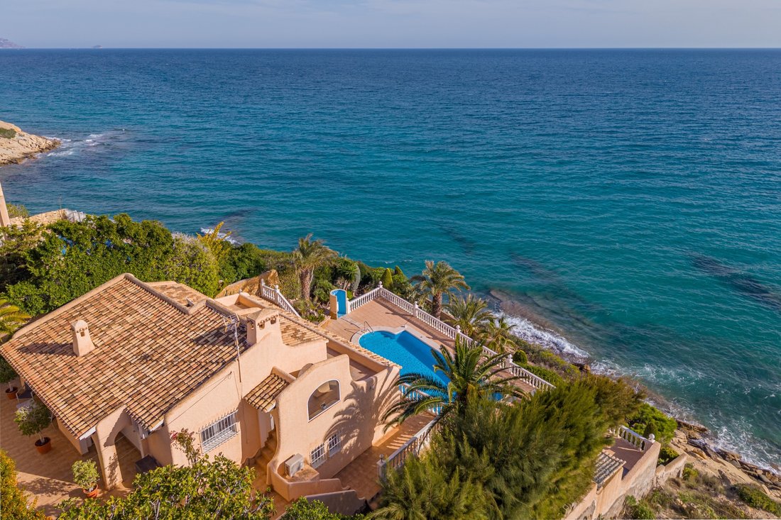 Villa in el Campello, Valencian Community, Spain 2 - 16699364