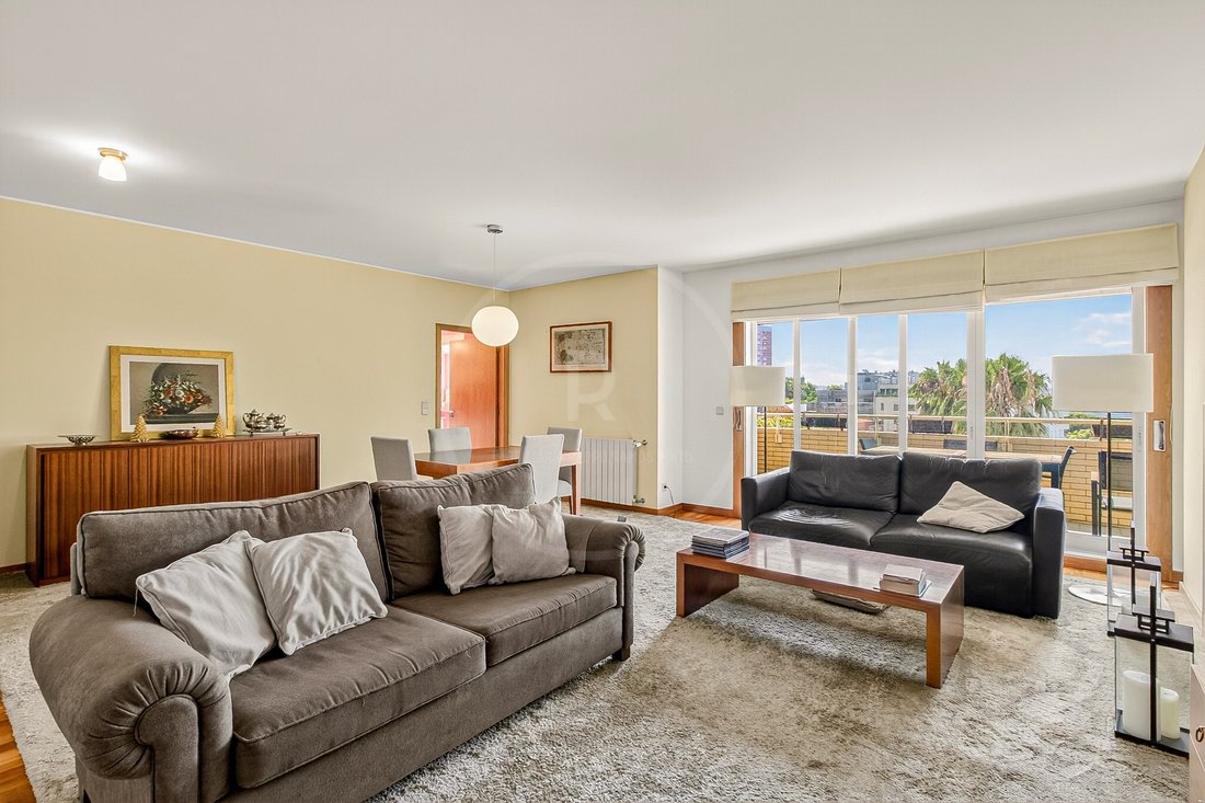 Apartment in Aldoar, Foz do Douro e Nevogilde, Porto District, Portugal 1 - 12094778
