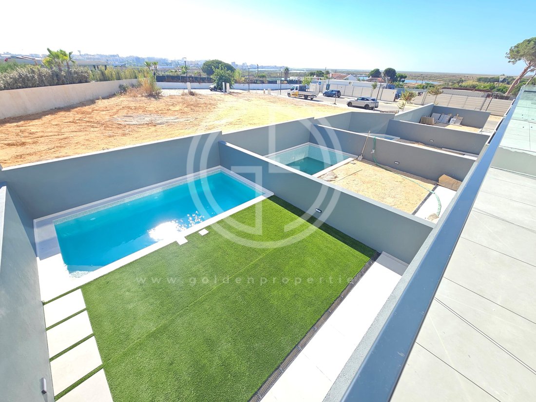 House in Santa Barbara de Nexe, Algarve, Portugal 1 - 15987778