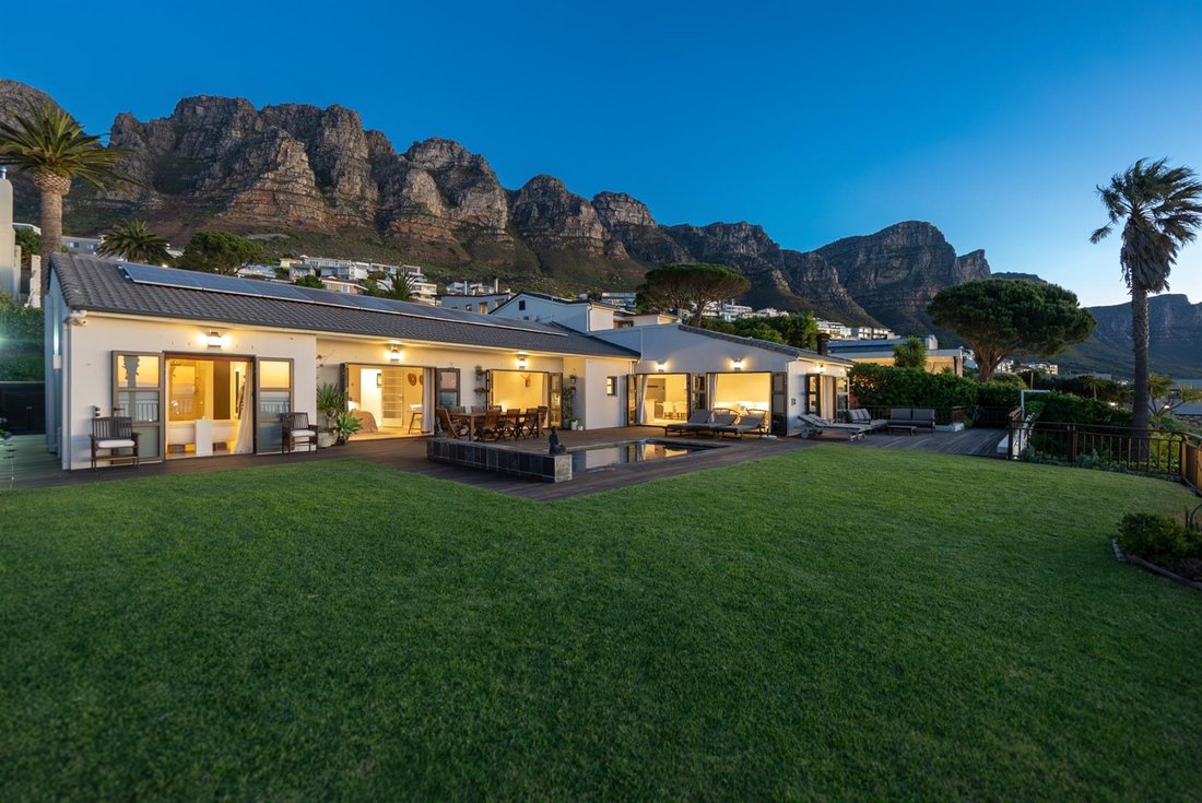 House in Camps Bay, Cape Town, South Africa 2 - 16336982