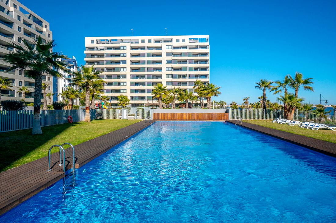Penthouse in Torrevieja, Valencian Community, Spain 1 - 16712792