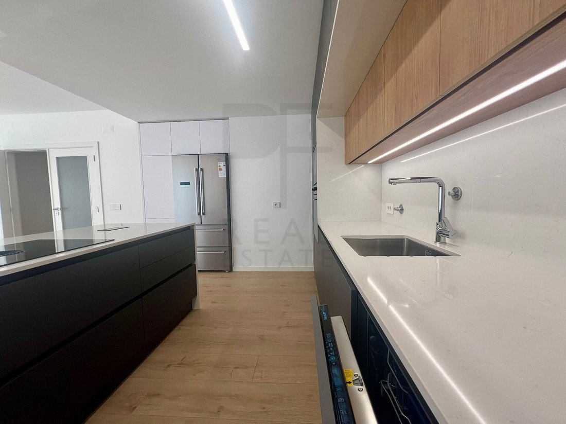 Apartment in Parede, Lisbon, Portugal 3 - 16292152