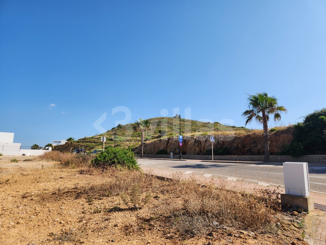 Land in es Mercadal, Balearic Islands, Spain 5 - 15824798