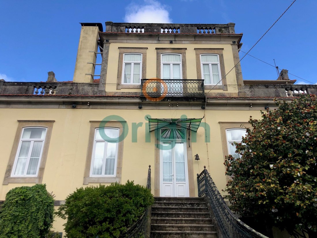 Chateau in Mafamude e Vilar do Paraiso, Porto District, Portugal 3 - 12814952