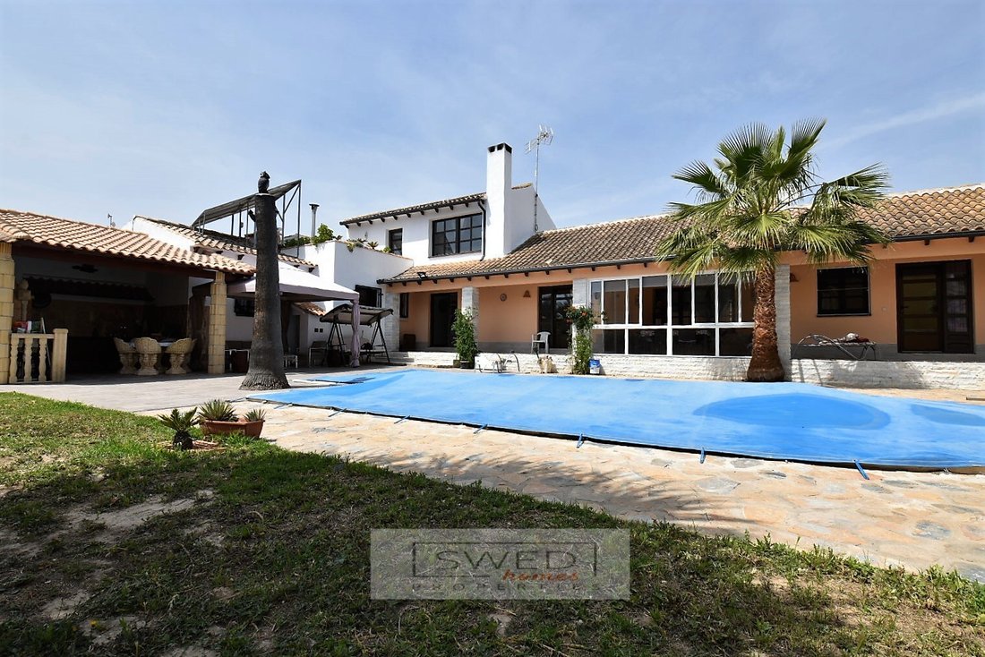 Chalet in San Miguel de Salinas, Valencian Community, Spain 1 - 10546529