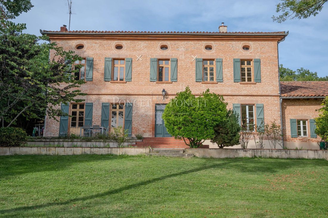 Estate in Lafrançaise, Occitania, France 2 - 16711012