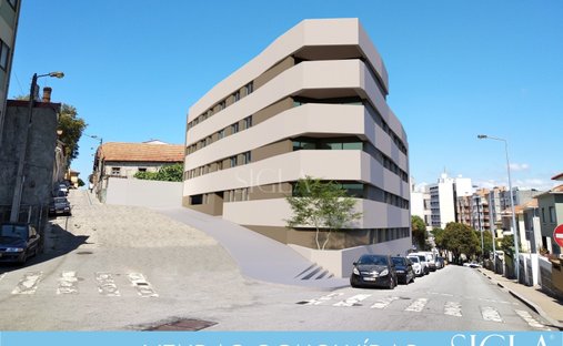 Apartment in Mafamude e Vilar do Paraiso, Porto District, Portugal 1