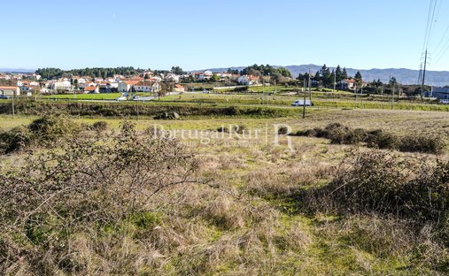 Land in Covilha e Canhoso, Castelo Branco District, Portugal 1