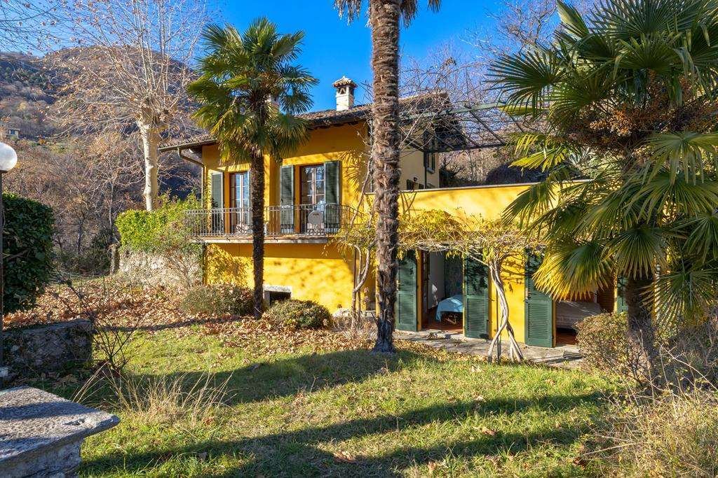 Villa in Vercana, Lombardy, Italy 1 - 16712899