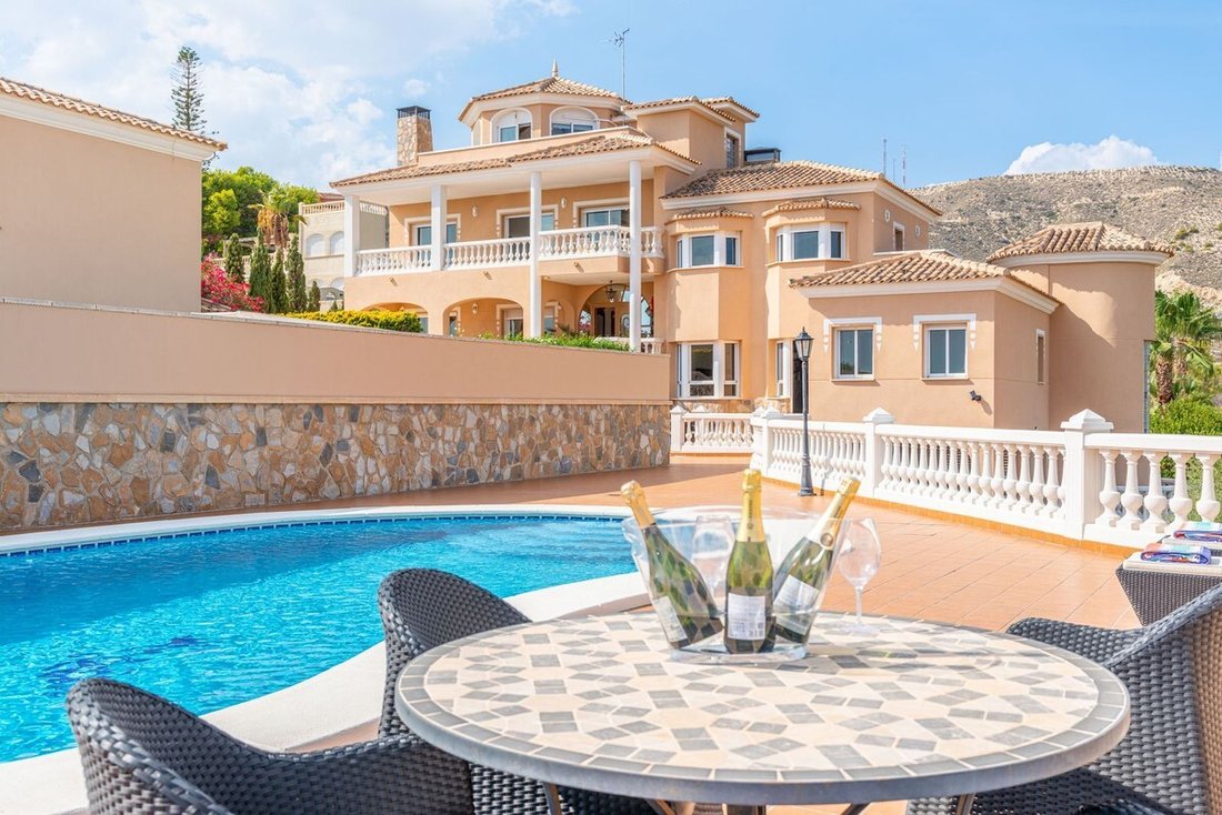 Villa in el Campello, Valencian Community, Spain 3 - 15796258