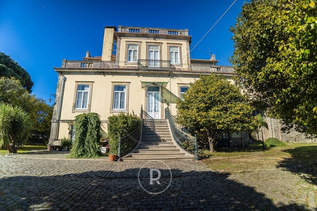 Finca in Mafamude e Vilar do Paraiso, Porto District, Portugal 1 - 12153264
